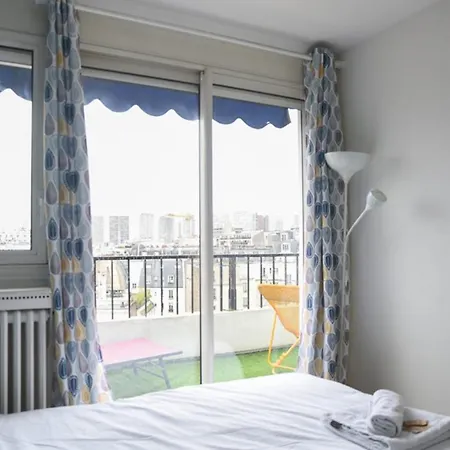 50 M Unoverlooked Nest With Eiffel Tower View شقة باريس